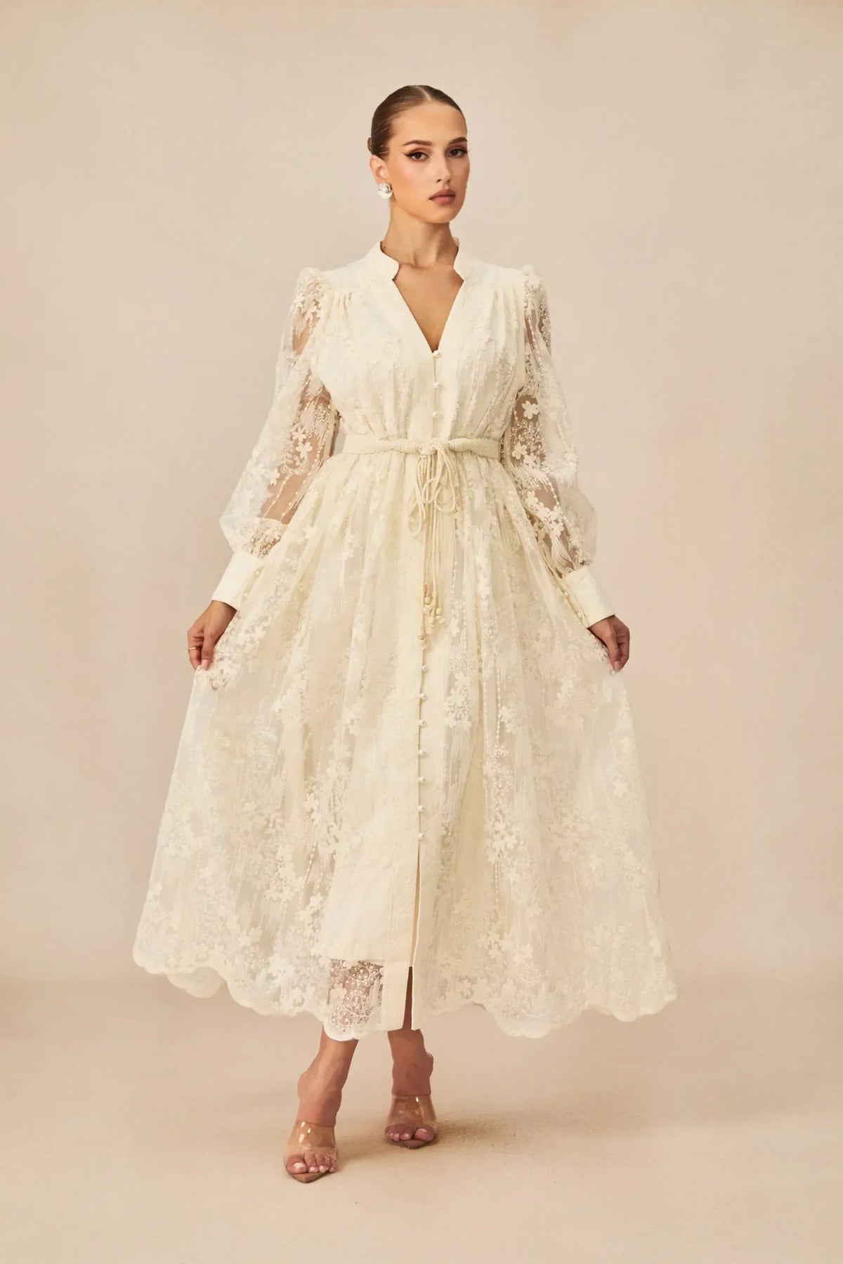 Éléonore | Vestido Midi de Encaje Bordado con Escote en V
