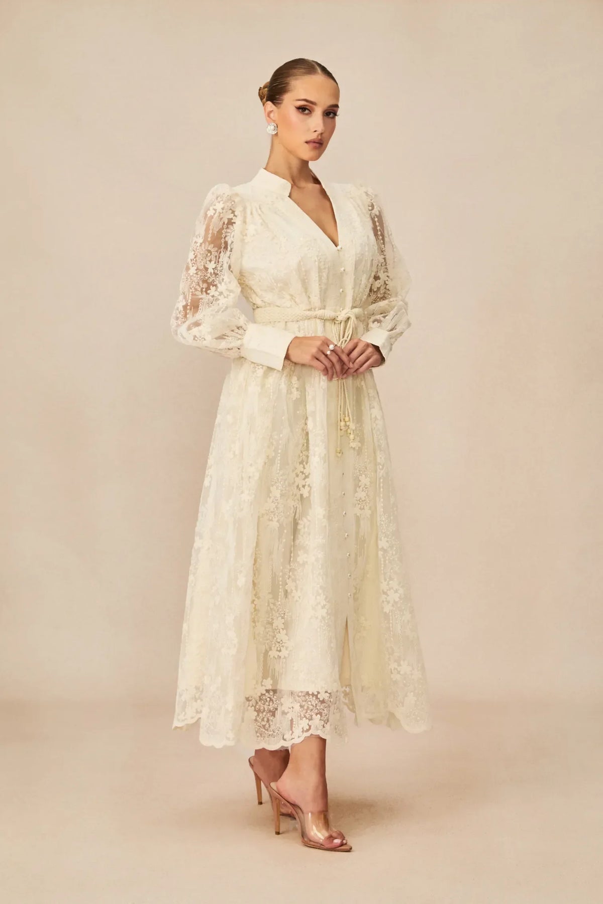 Éléonore | Vestido Midi de Encaje Bordado con Escote en V