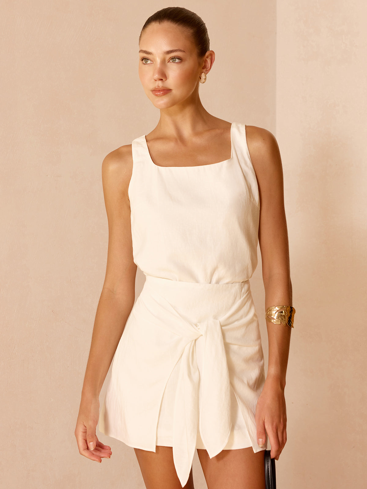 Conjunto Top de Lino y Falda con Nudo