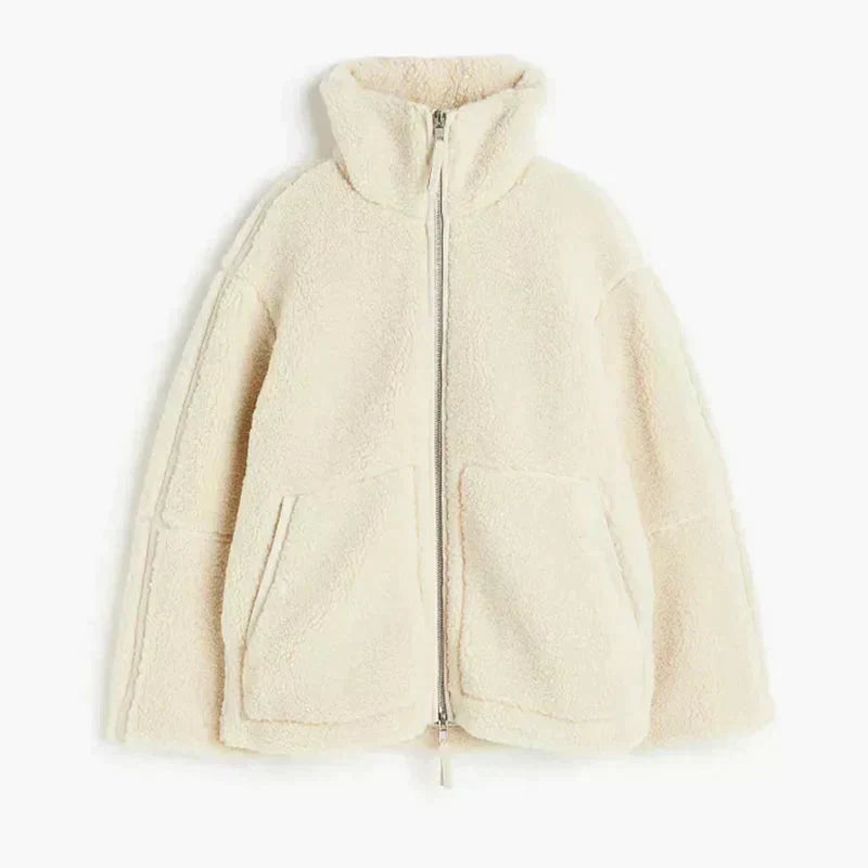 CORA | Chaqueta teddy oversize con cuello alto