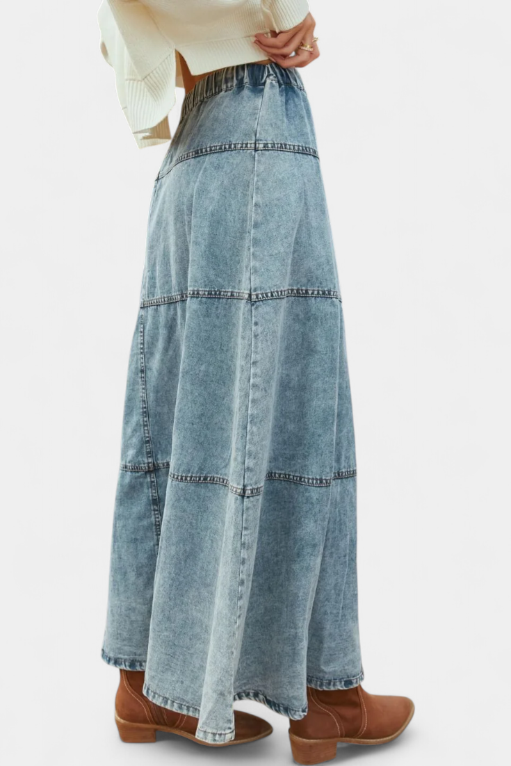 Lorraine - Falda Larga de Denim con Detalle de Plumas