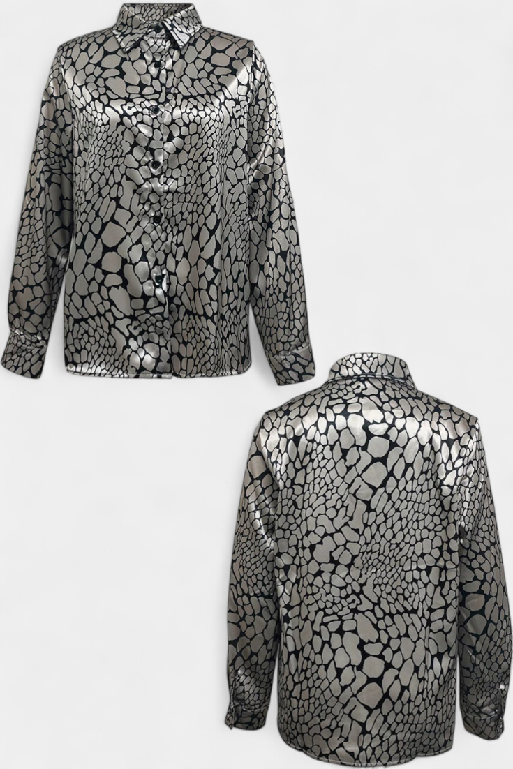 Caspian Blusa Oversize con Estampado de Serpiente y Botones