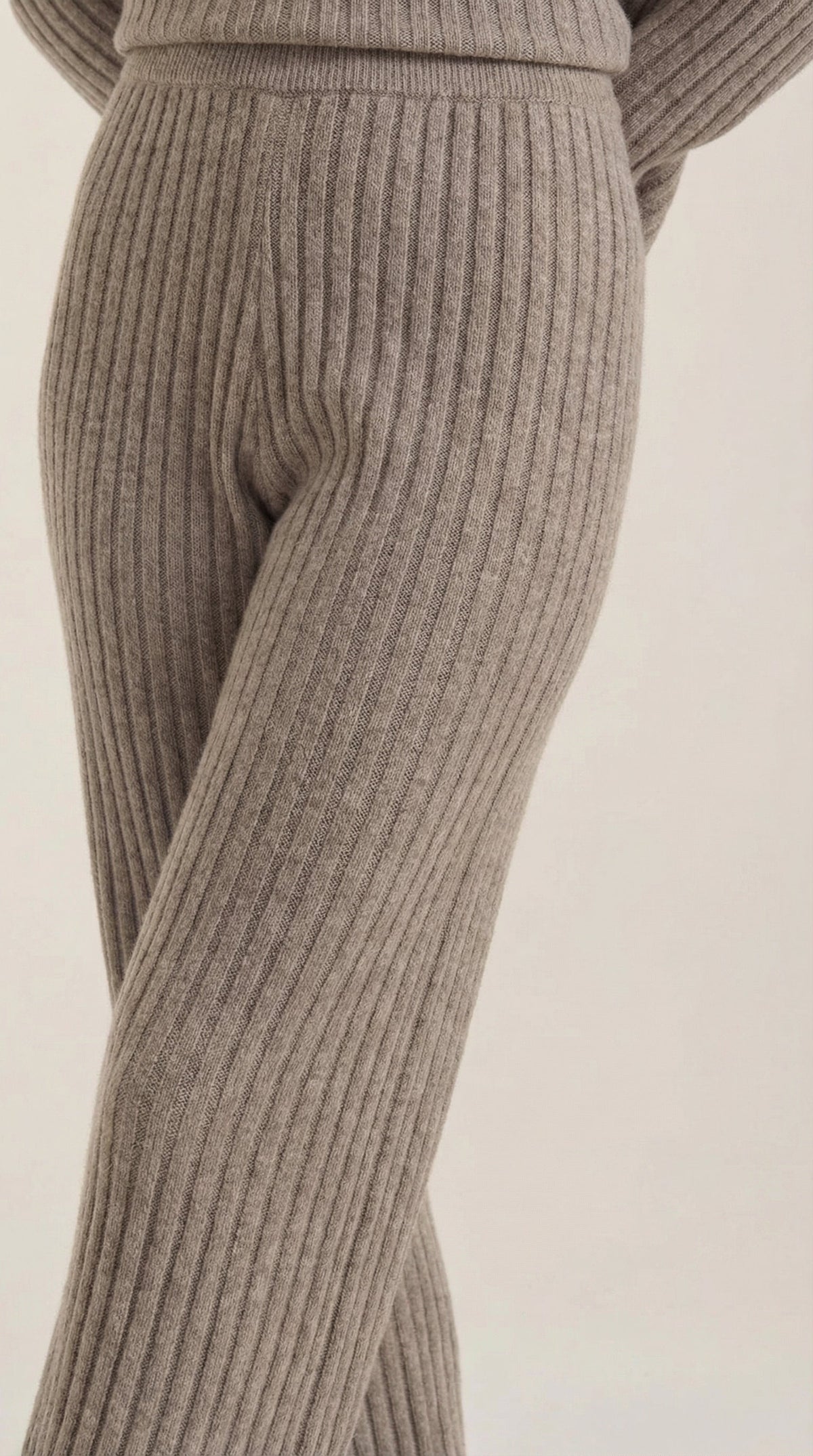 Conjunto de Punto Matilda con Escote en V